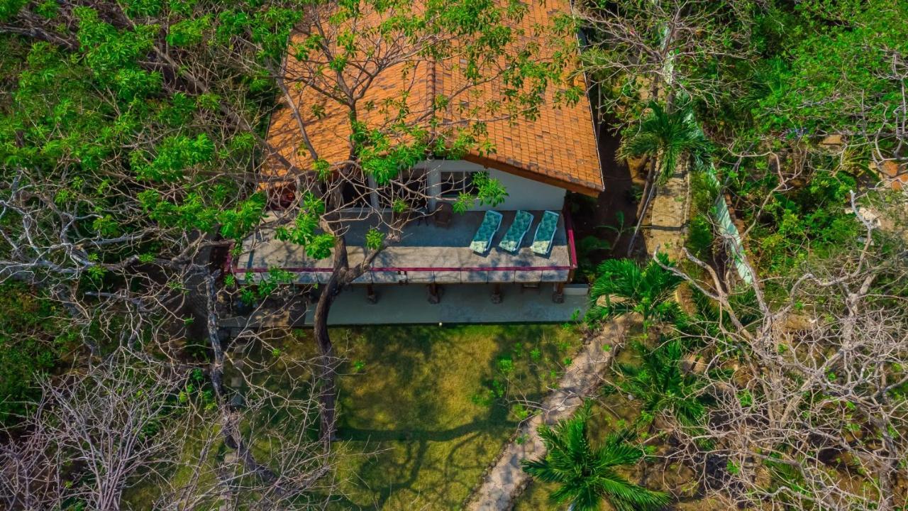 Corona del Mar Tamarindo Exterior foto