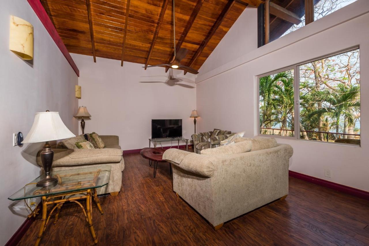 Corona del Mar Tamarindo Exterior foto