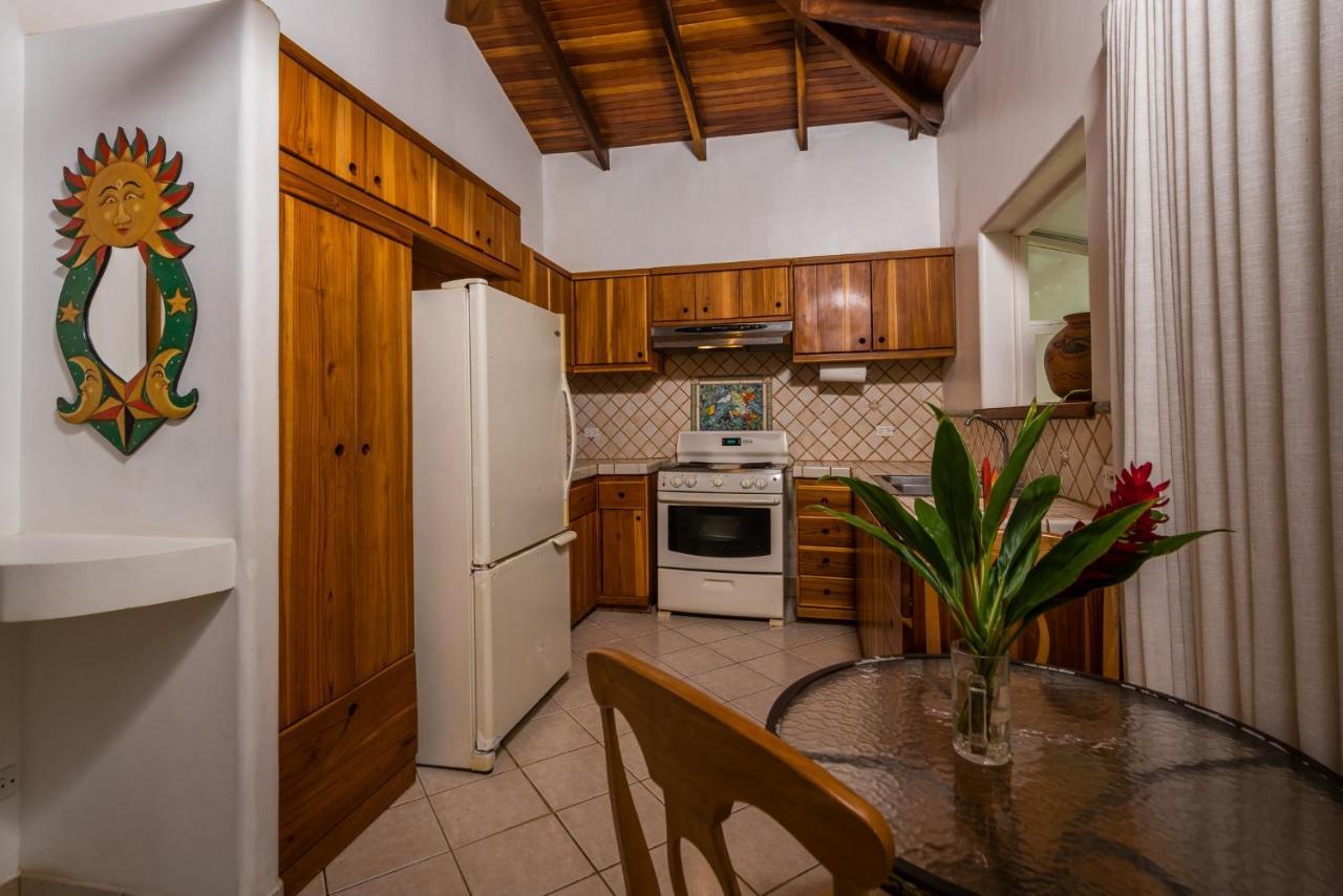 Corona del Mar Tamarindo Exterior foto